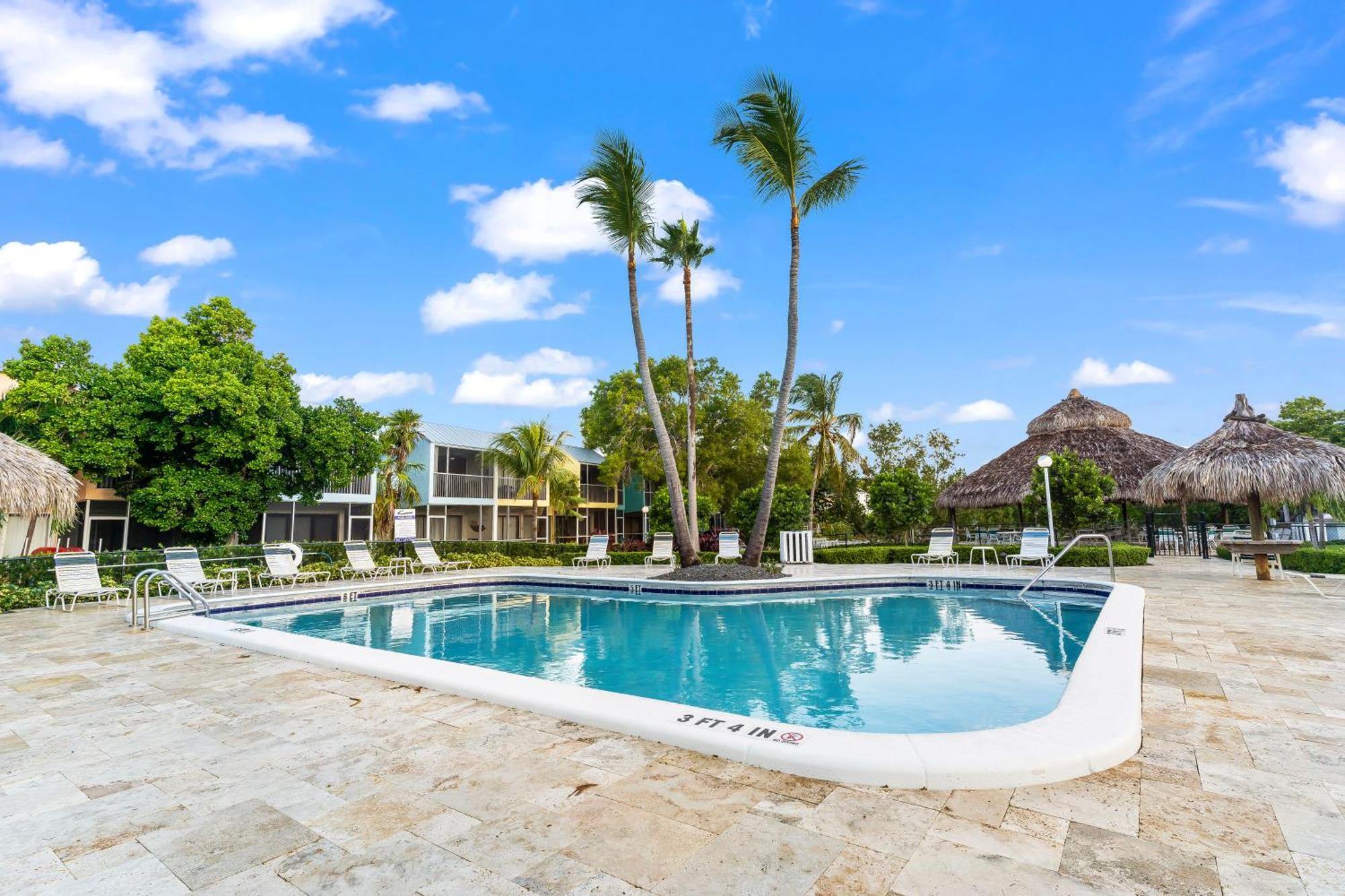 Apartment Tower 2 Master Suites, 2 Kings Beds, Marina Key Largo