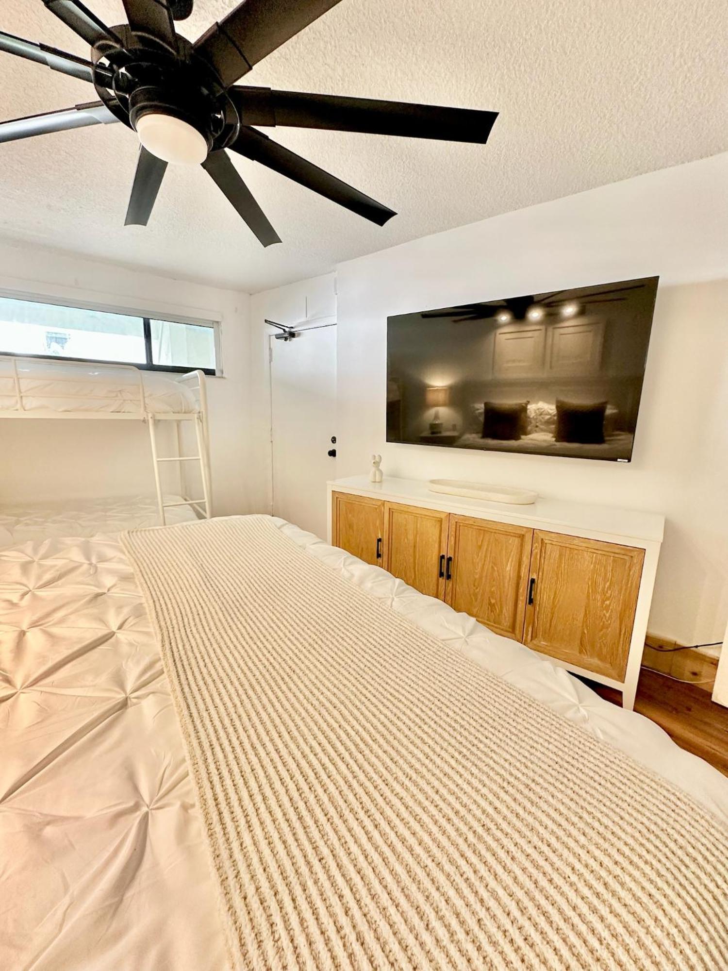 Tower 2 Master Suites, 2 Kings Beds, Marina Key Largo