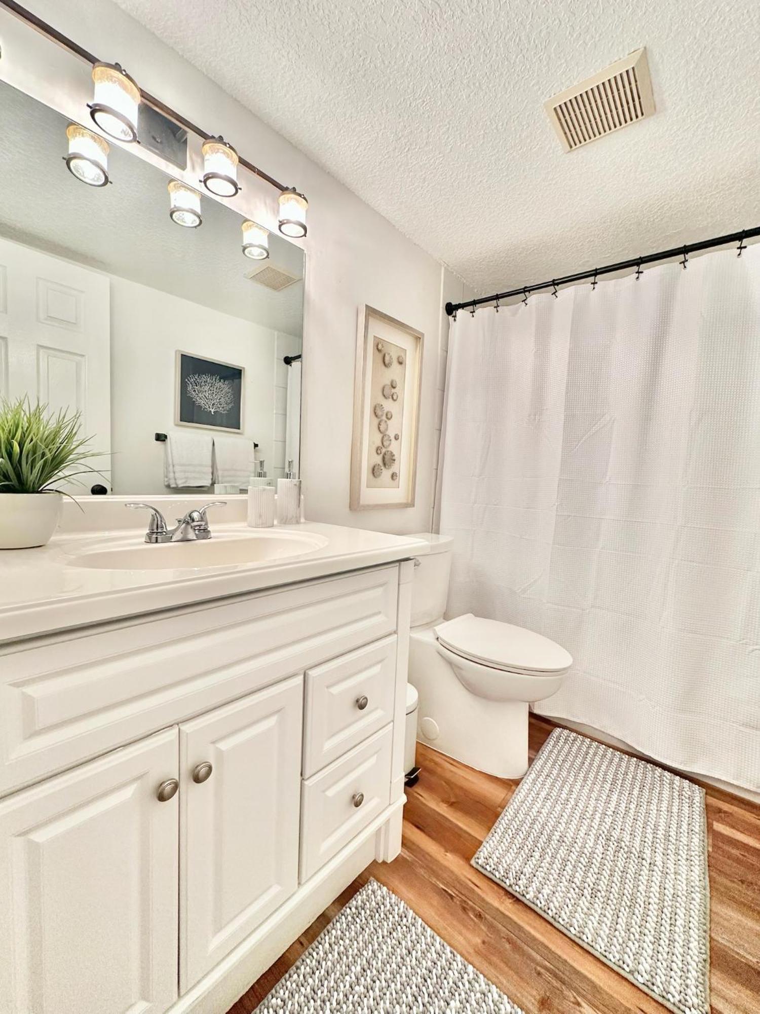 Tower 2 Master Suites, 2 Kings Beds, Marina Apartment Key Largo