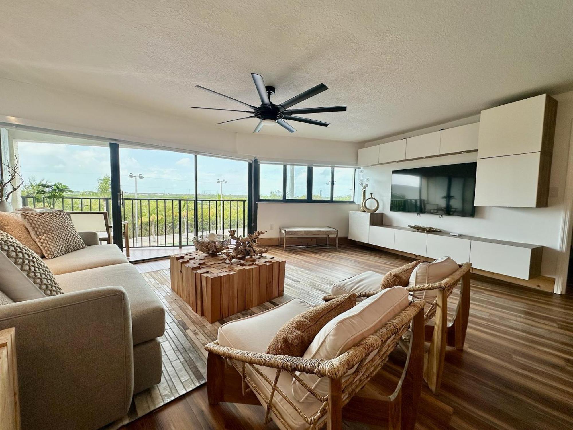 Tower 2 Master Suites, 2 Kings Beds, Marina Key Largo