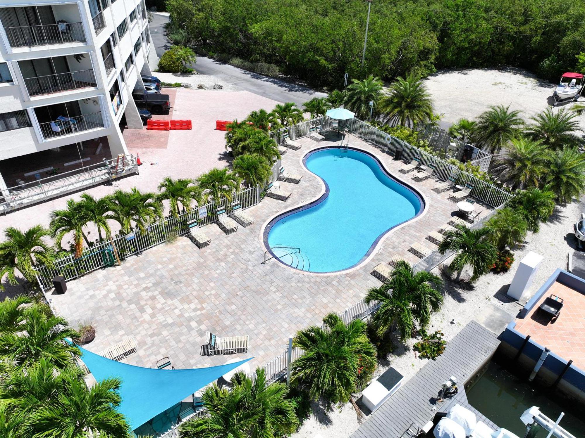 Tower 2 Master Suites, 2 Kings Beds, Marina Apartment *