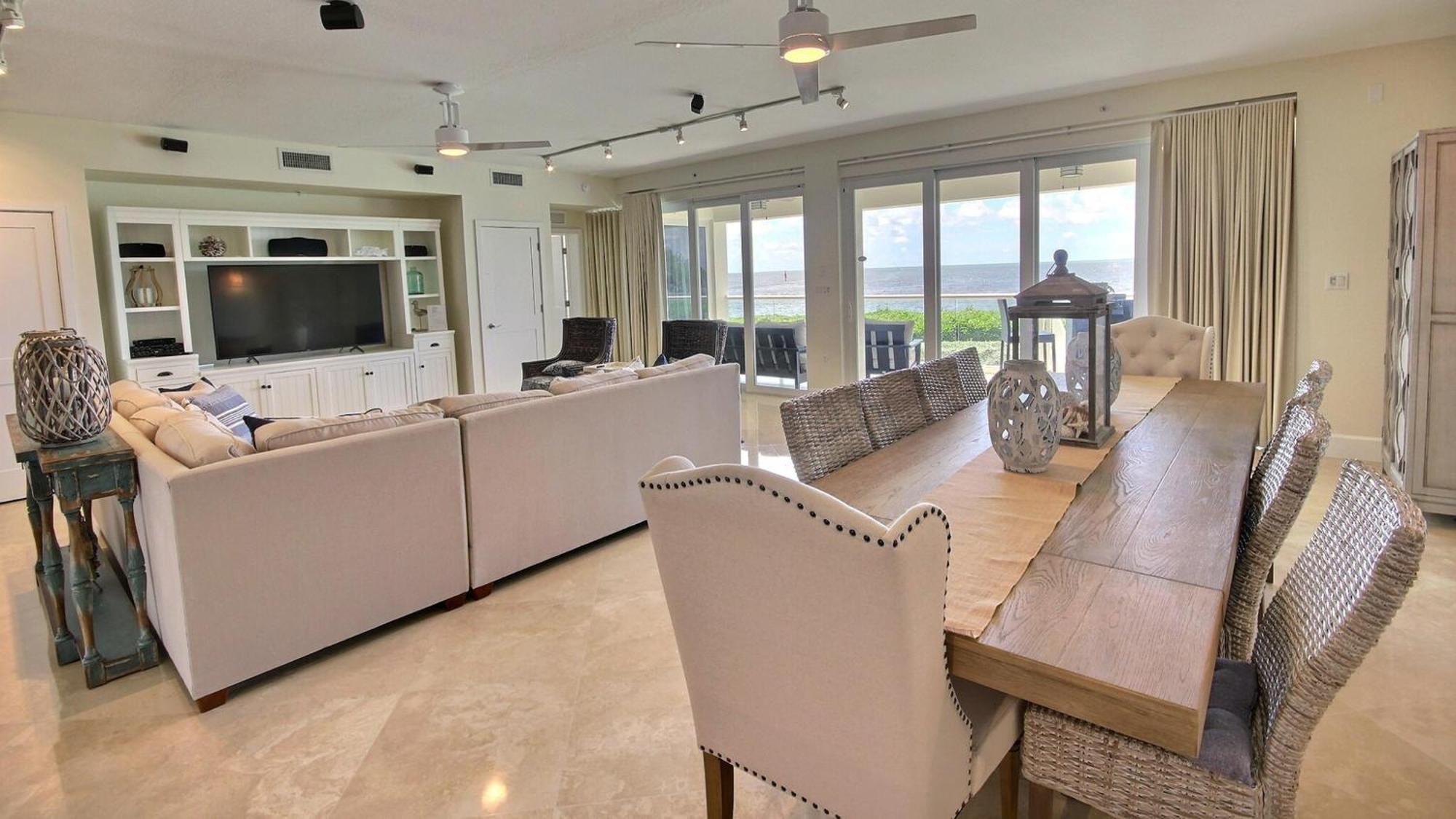 Apartment 311 Mariners Club