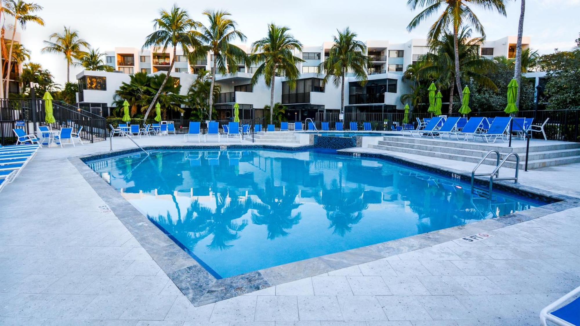 A409 Moon Bay Key Largo