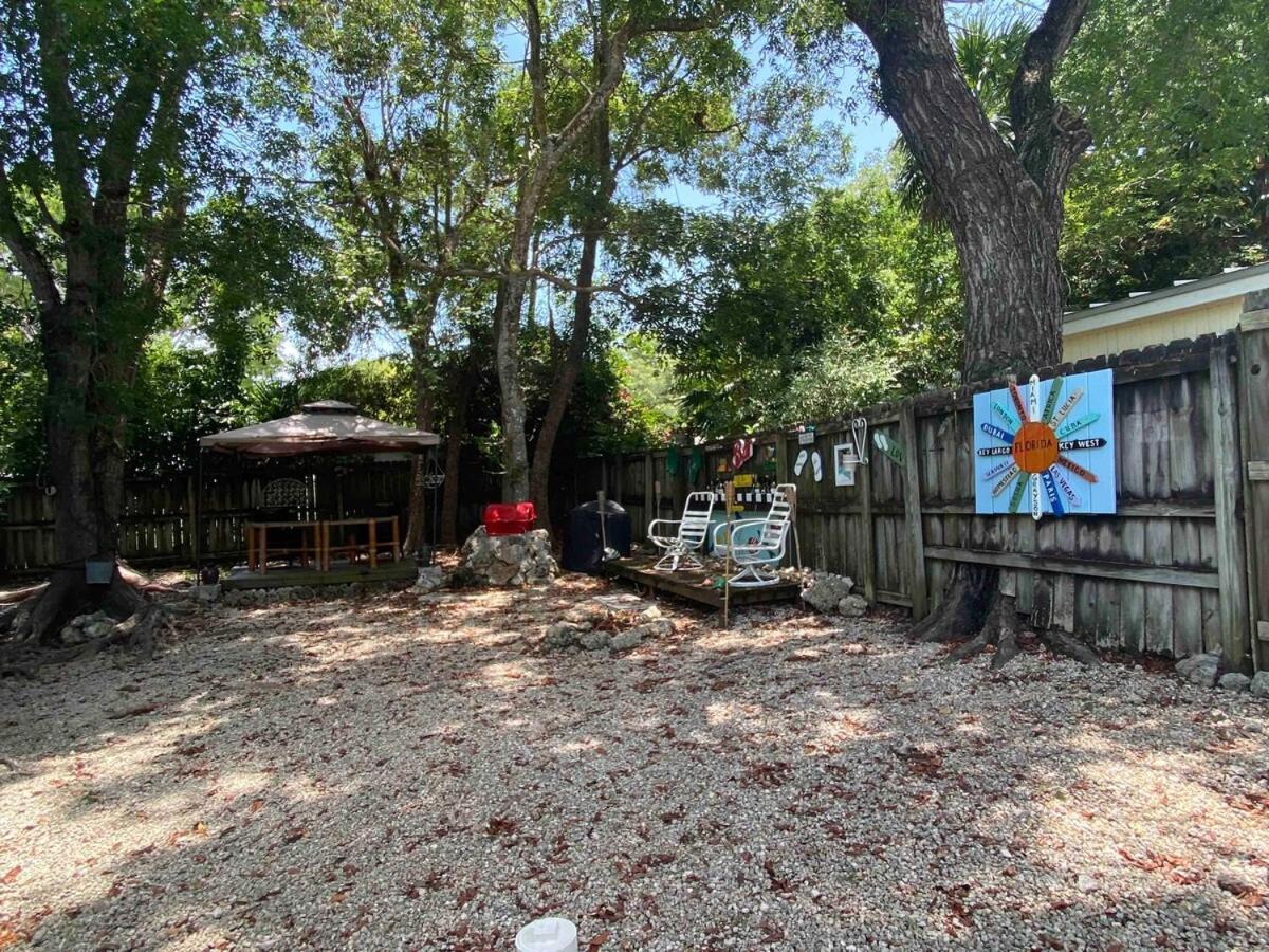 Unique Houseboat On Dry Lot