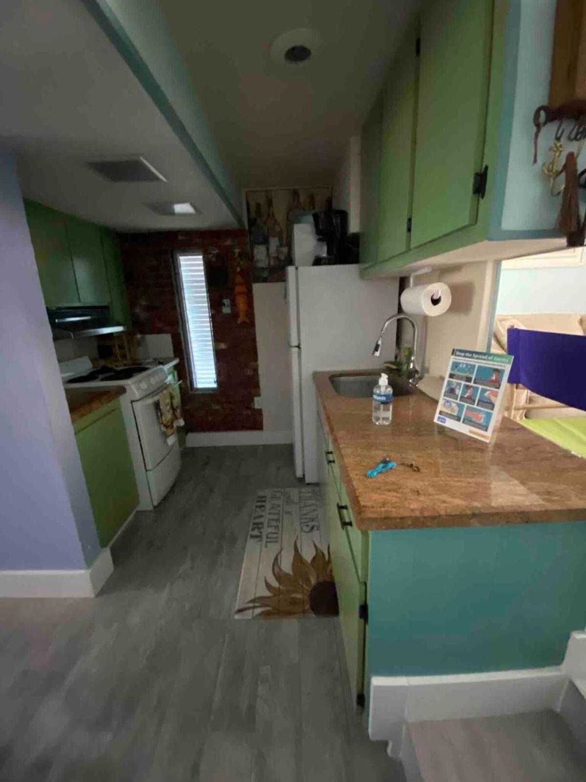 Unique Houseboat On Dry Lot * Key Largo