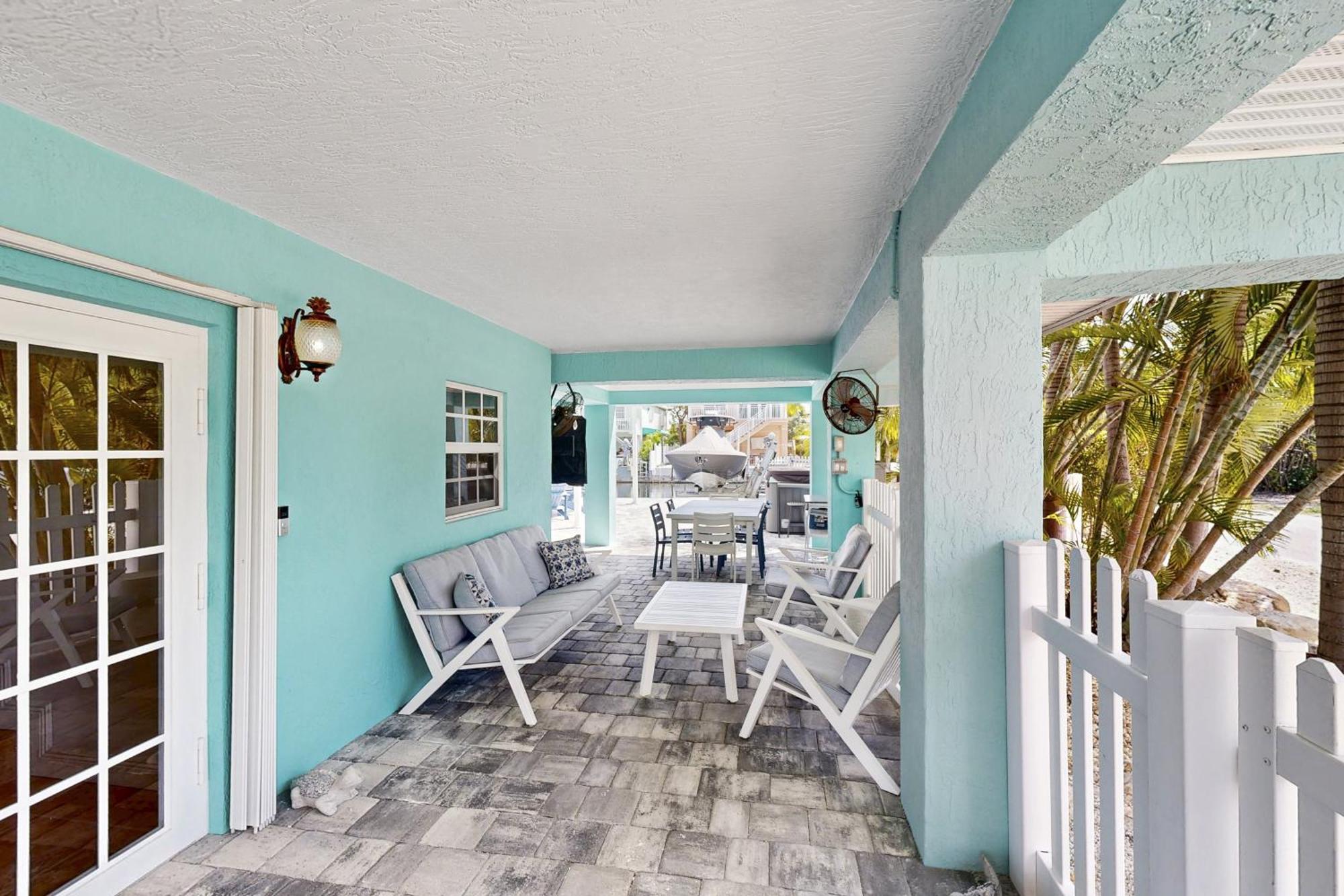 Holiday home Tropical Escape *
