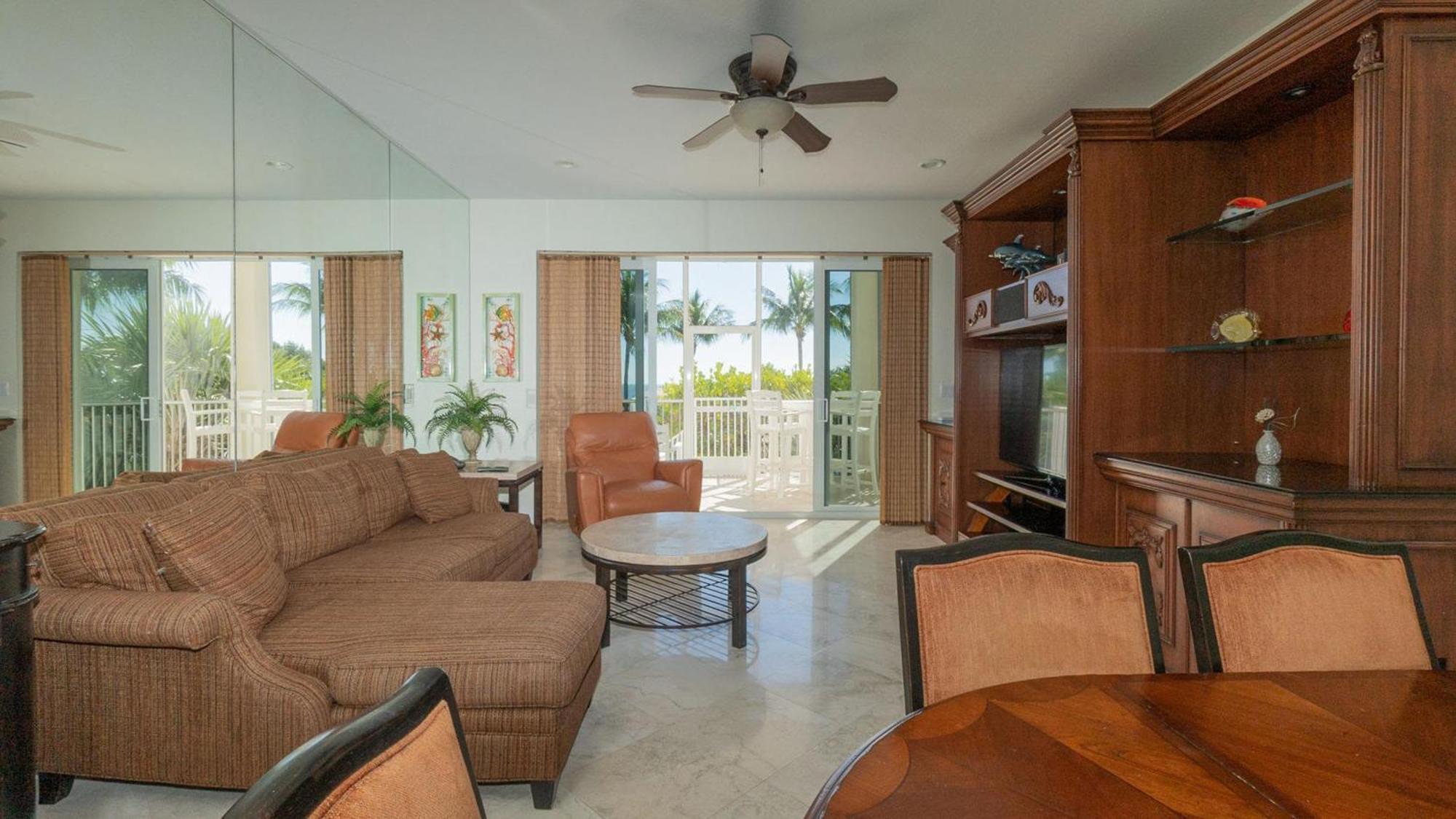 408 Mariners Club Oceanfront Key Largo