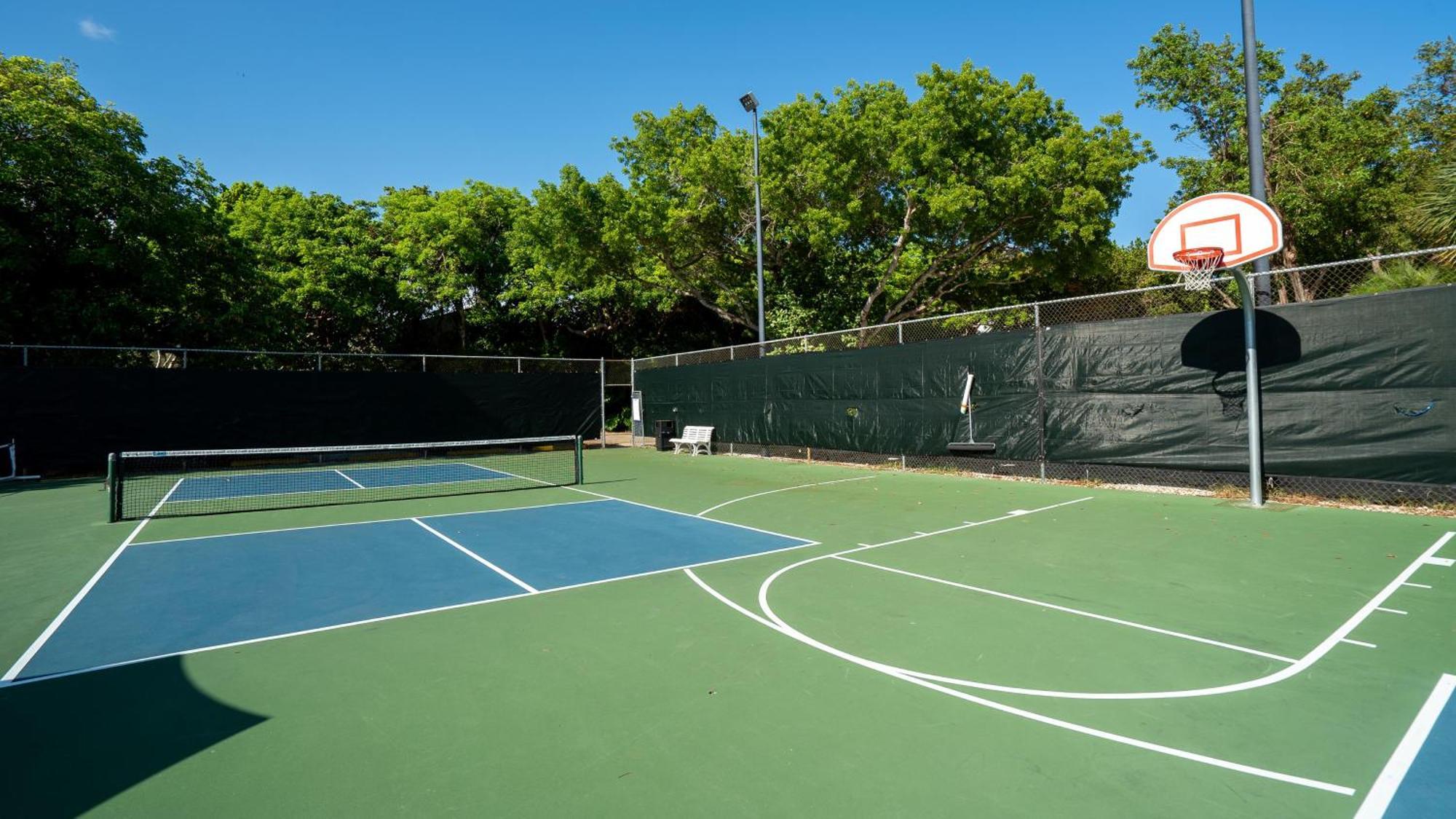 Apartment 907 Mariners Club Key Largo