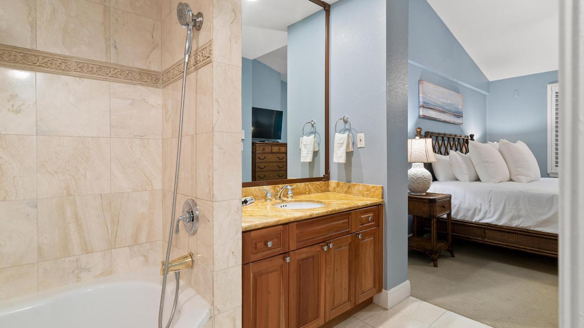 Apartment 907 Mariners Club Key Largo