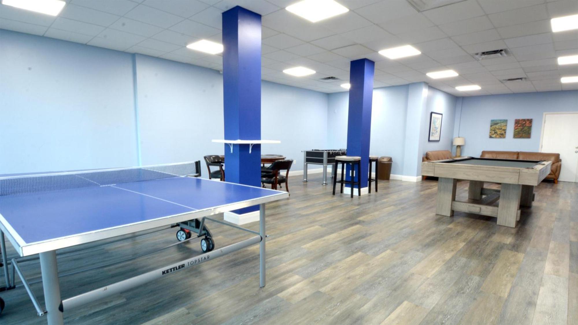 809 Mariners Club Apartment *