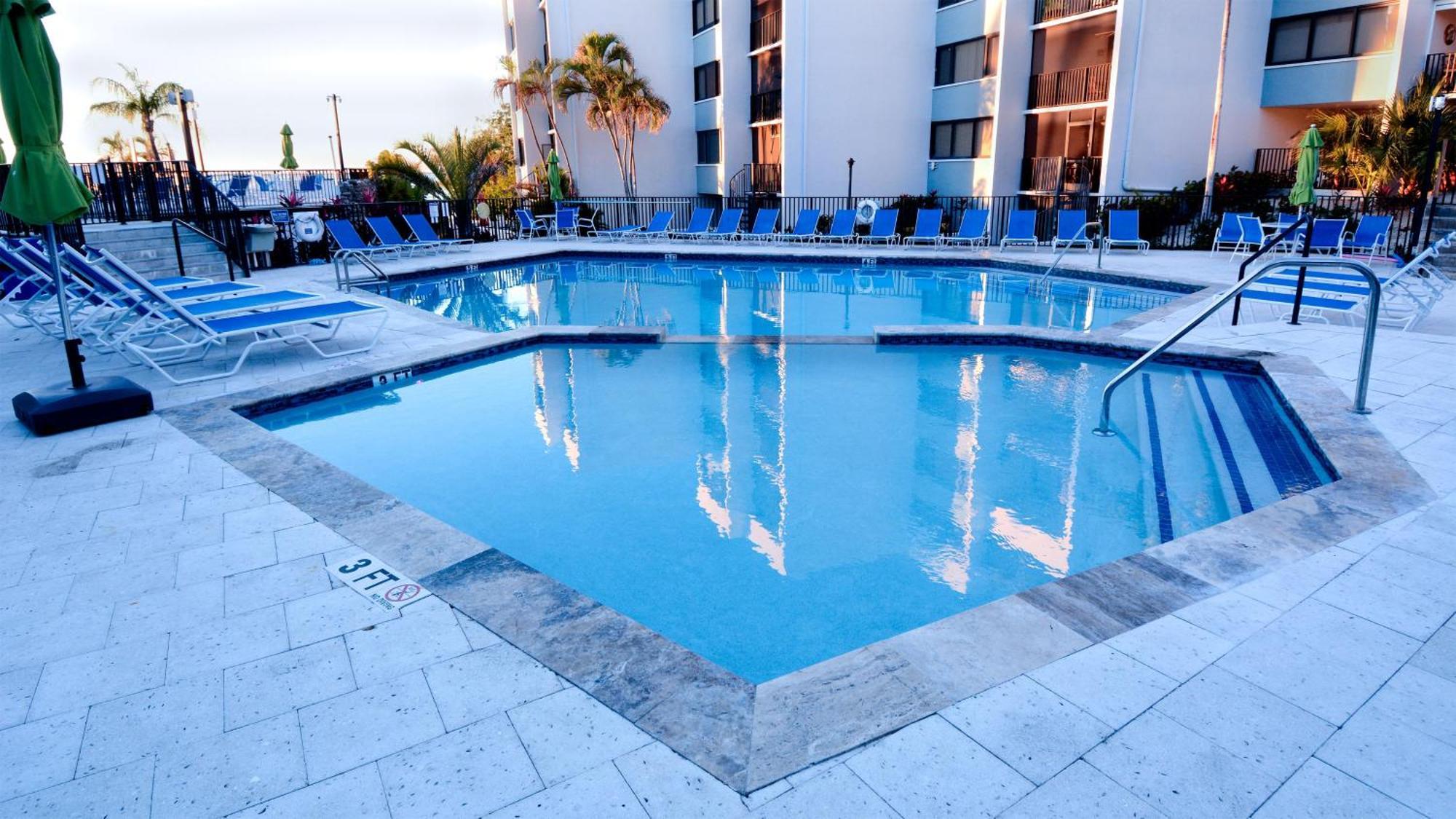 C 14 Moon Bay Apartment Key Largo