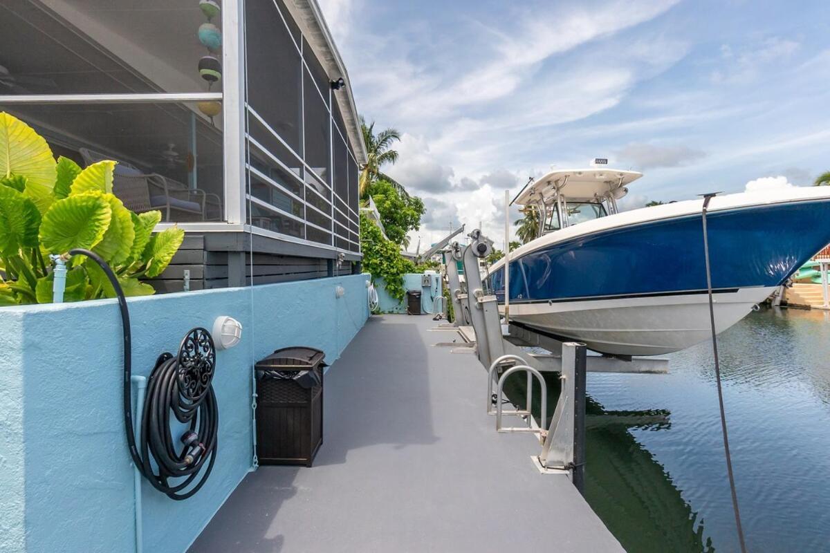 Holiday home Fully Remodeled 3 Bedroom Waterfront With Boat Dock And Boat Lift
