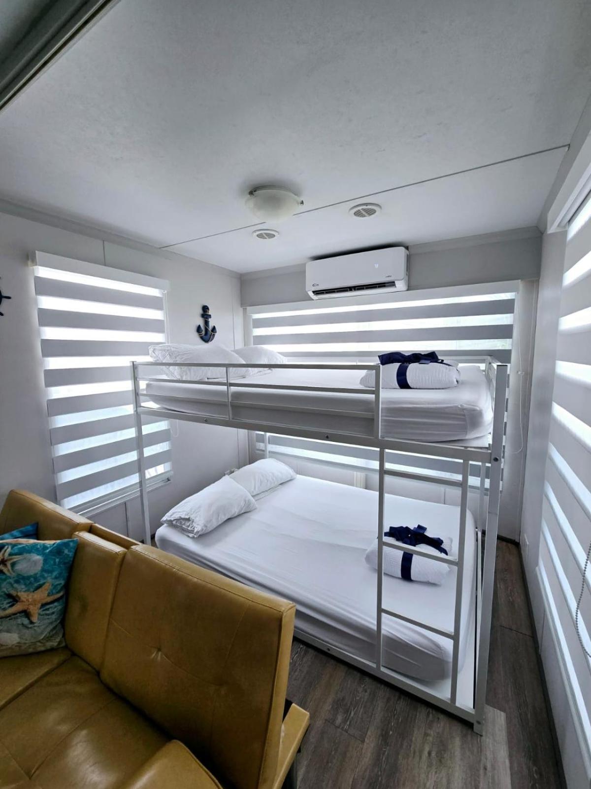 Gallego Deluxe * Key Largo