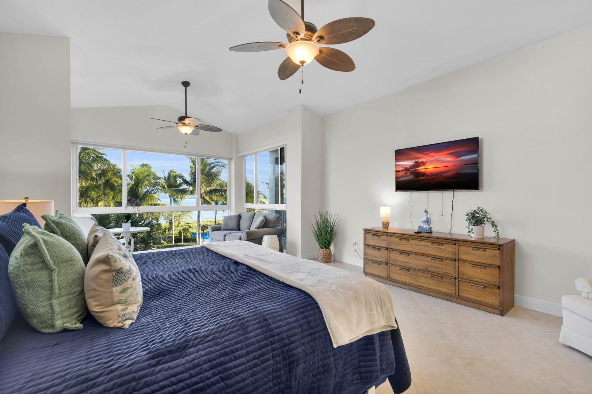 Deja Blue At Mariner's Club, 2 Pools, Fitness Center, Marina And Key Largo