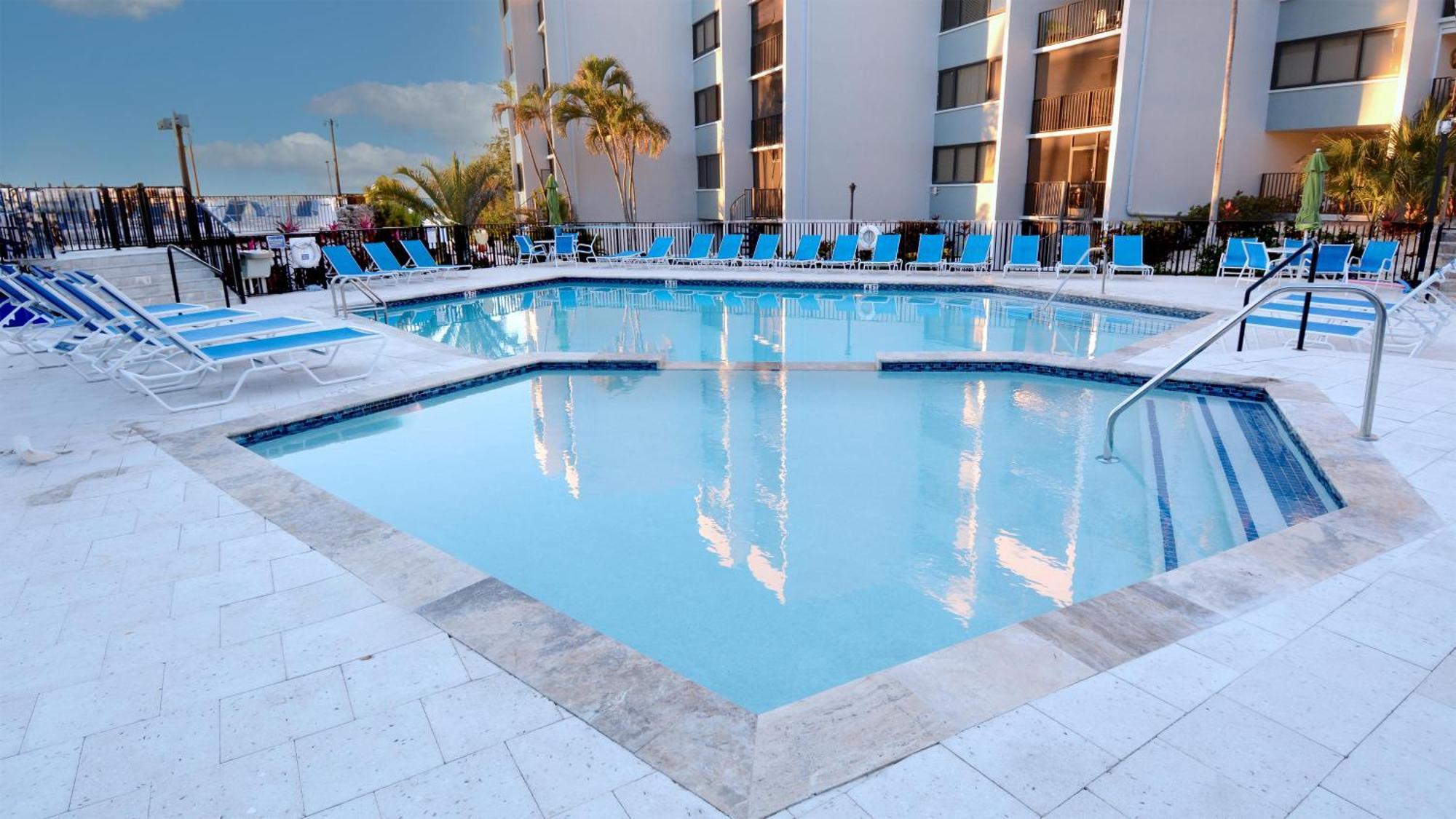 Apartment B 105 Moon Bay Key Largo