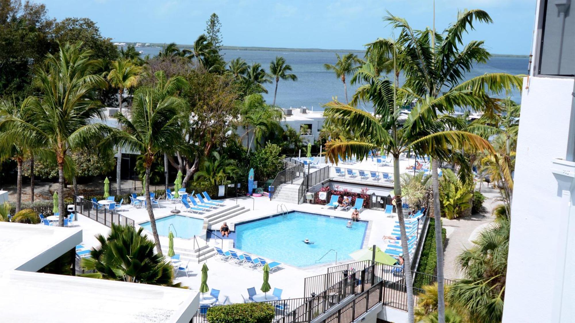 B 105 Moon Bay Apartment Key Largo