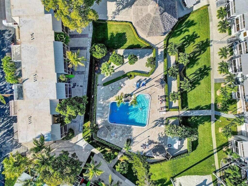 Kawama L1 In Key Largo, Beach, Lagoon, Pools, Tennis, Free Bikes And Canoes Holiday home