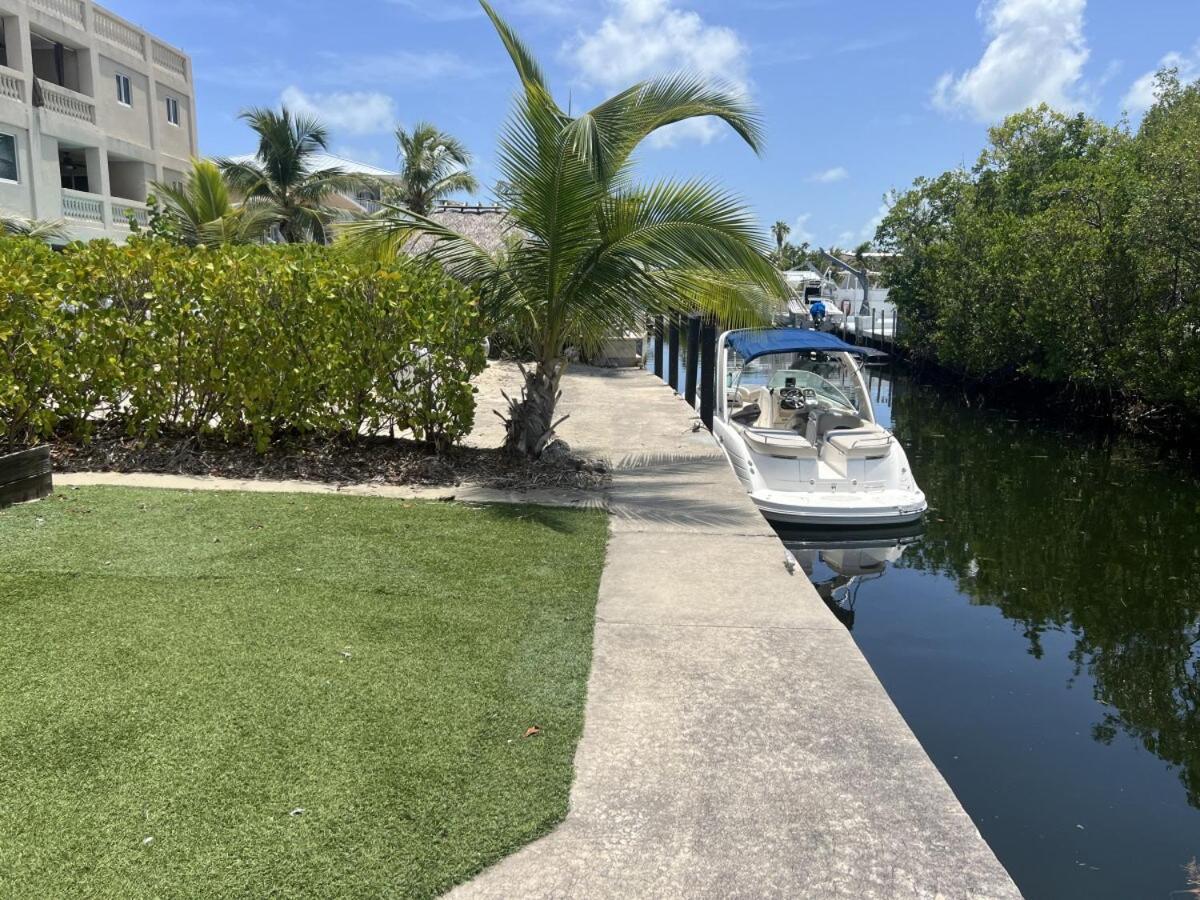 Waterfront 2 * Key Largo