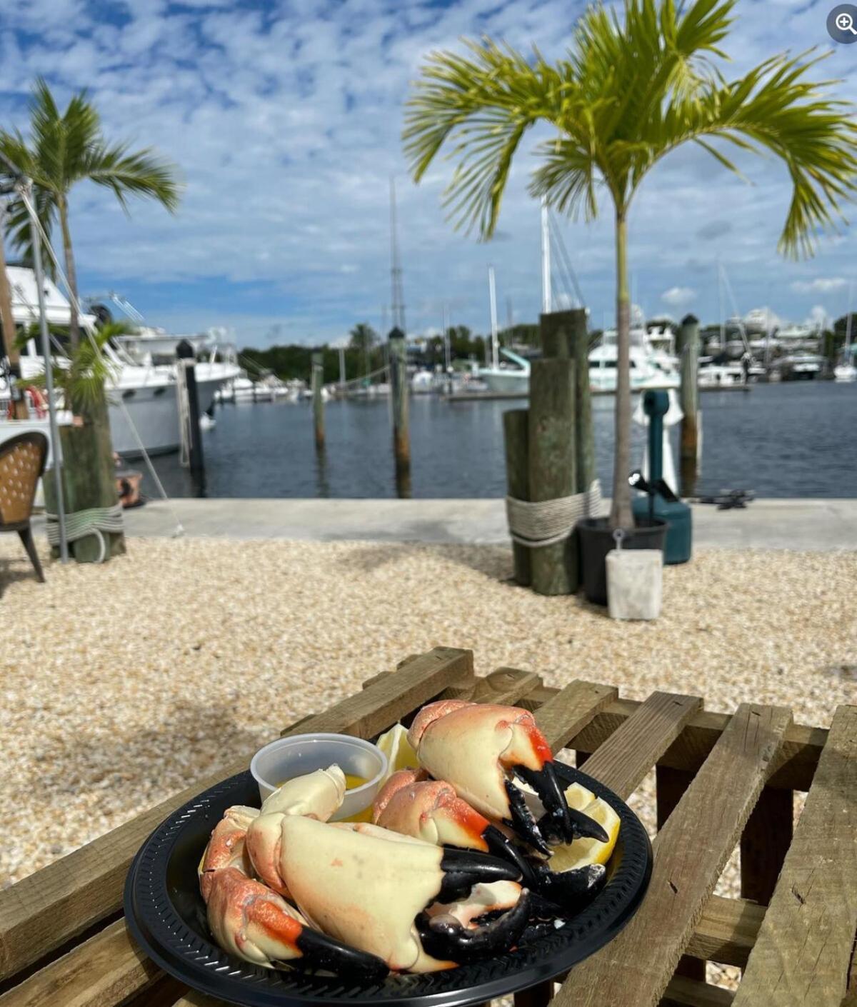 Apartment Waterfront 3 *