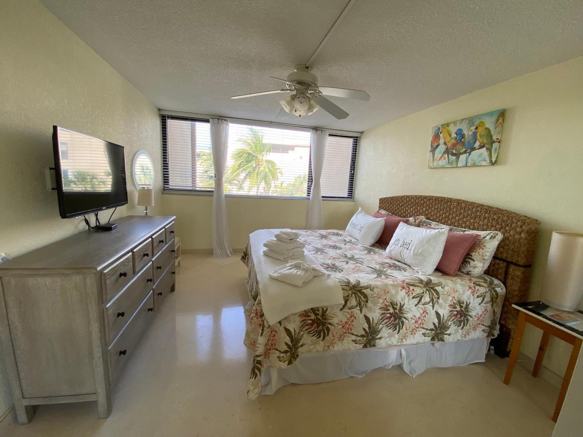 Moon Bay Condo, Paradise Found In Sunny Key Largo, Florida