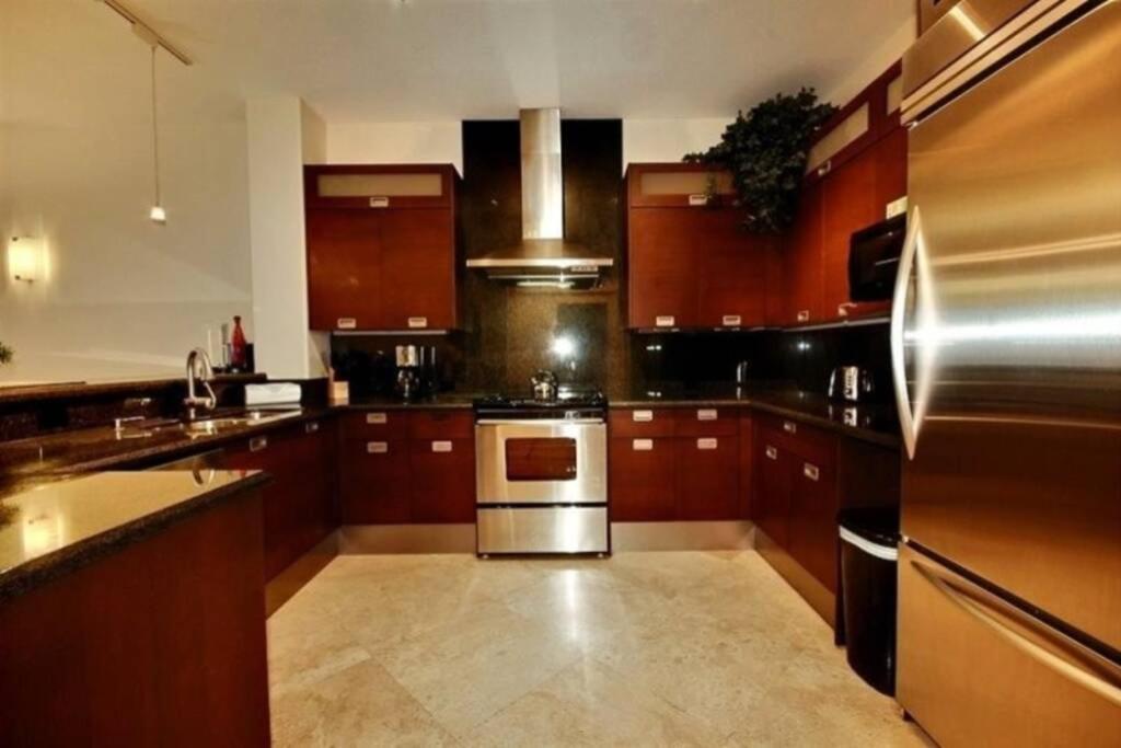 Licensed Mgr - Luxurious Oceanfront W/stunning Views - Upscale Oceanfront Resort! * Key Largo