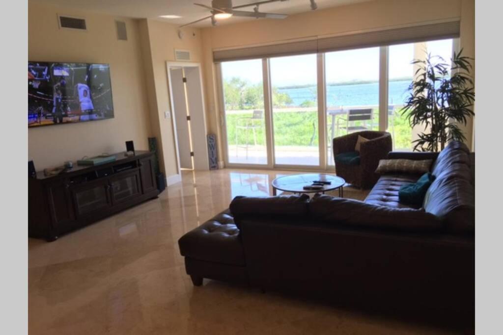 Licensed Mgr - Luxurious Oceanfront W/stunning Views - Upscale Oceanfront Resort! * Key Largo