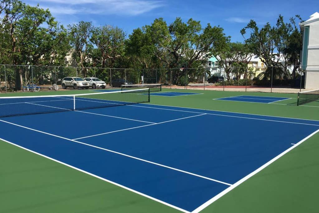 Licensed Mgr - 4/3.5 Modern - Key Largo's Upscale Oceanfront Destination! Holiday home Key Largo