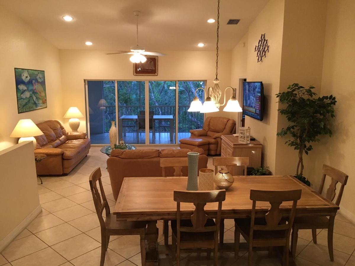 Licensed Mgr - 4/3.5 Modern - Key Largo's Upscale Oceanfront Destination! Holiday home Key Largo
