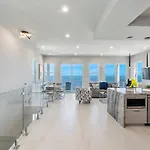 Key Largo Oceanfront Oasis With Pool And Hot Tub