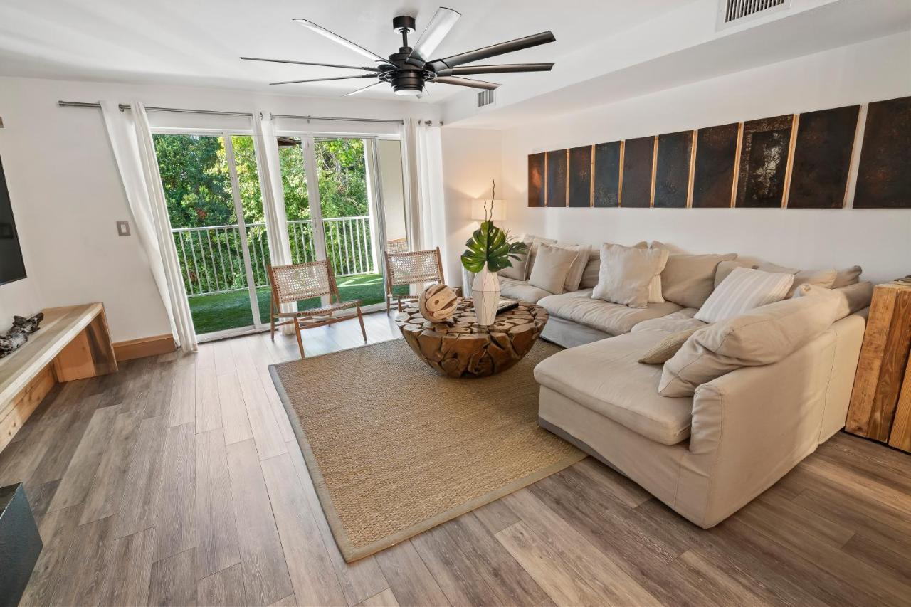 Mariners Perfect For Two Families, In-laws Quarters Apartment