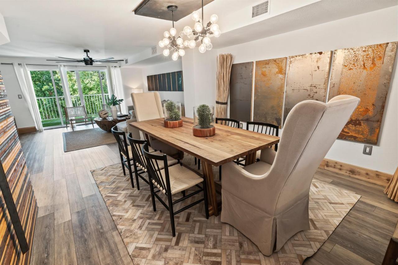 Apartment Mariners Perfect For Two Families, In-laws Quarters