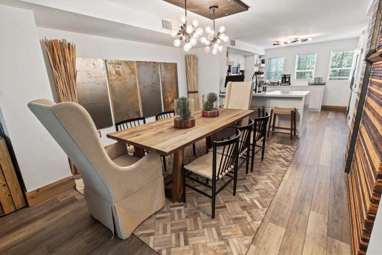 Apartment Mariners Perfect For Two Families, In-laws Quarters
