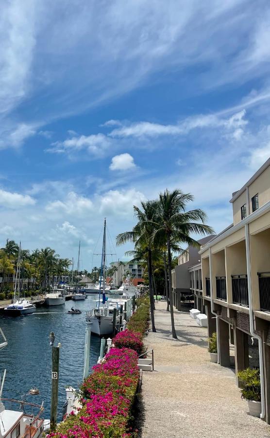 Dauboat Botel