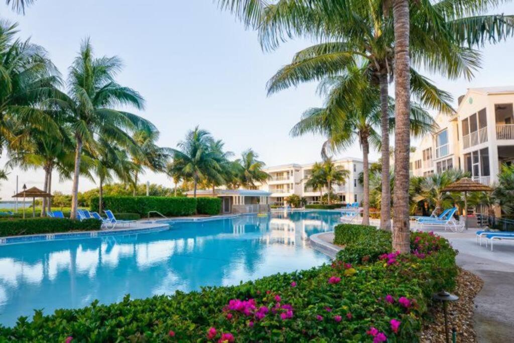 Holiday home Vacay Vibes-2 Pools, Pickleball, Coffee Bar, 2 Jacuzzis, Food Truck *