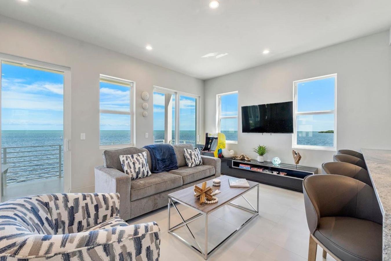 Holiday home Oceanfront Oasis With Pool And Hot Tub Key Largo
